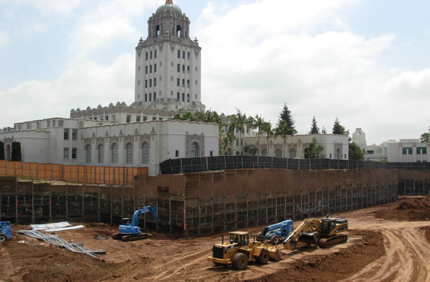 Excavation equipment roams where once stood the Beverly Hills City Hall front yard and Crescent Drive. MATT Construction strove to minimize inconvenience to residents, visitors, workers and business owners.