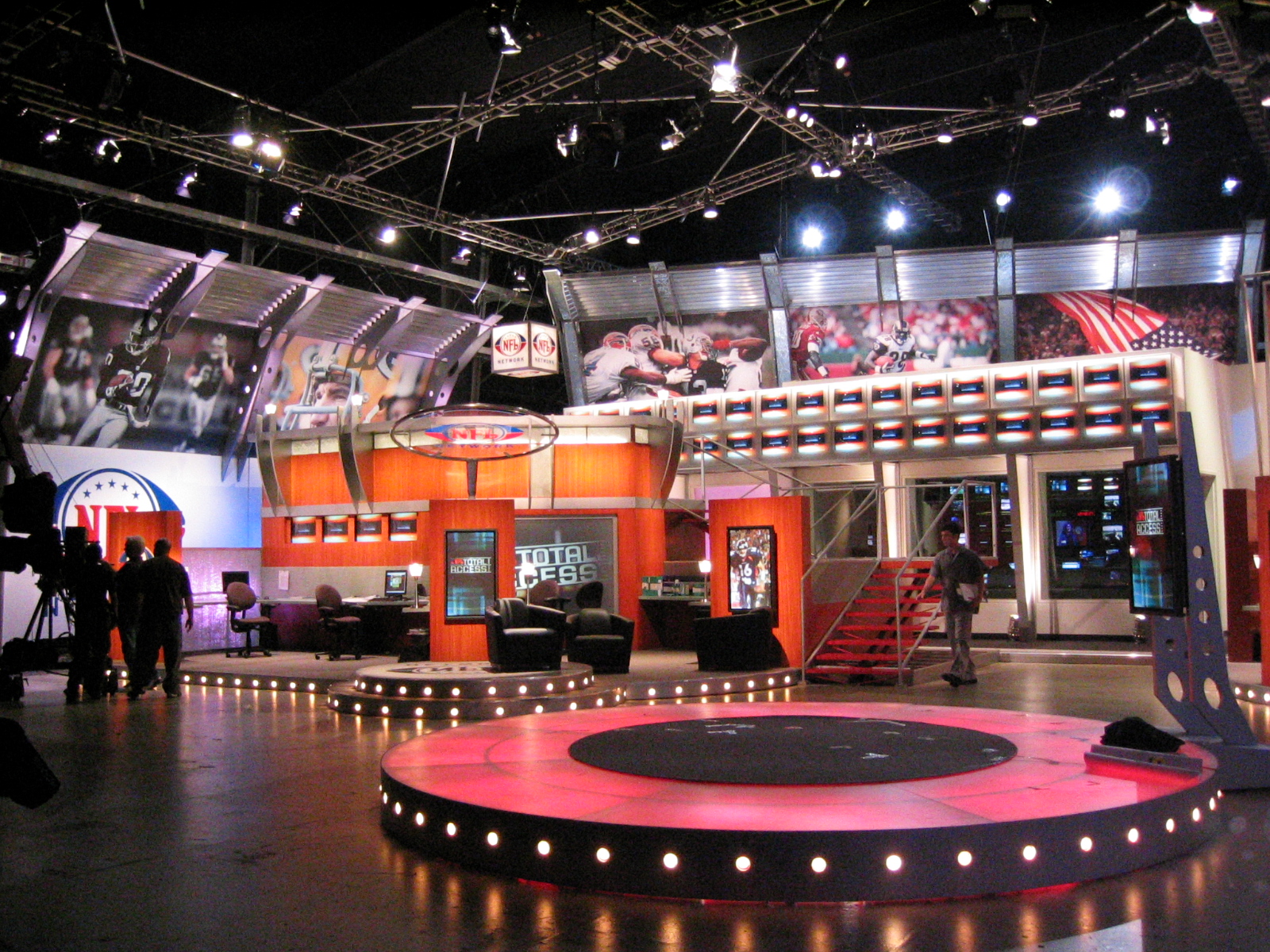 MATT construction NFL Studio Network Interior Set
