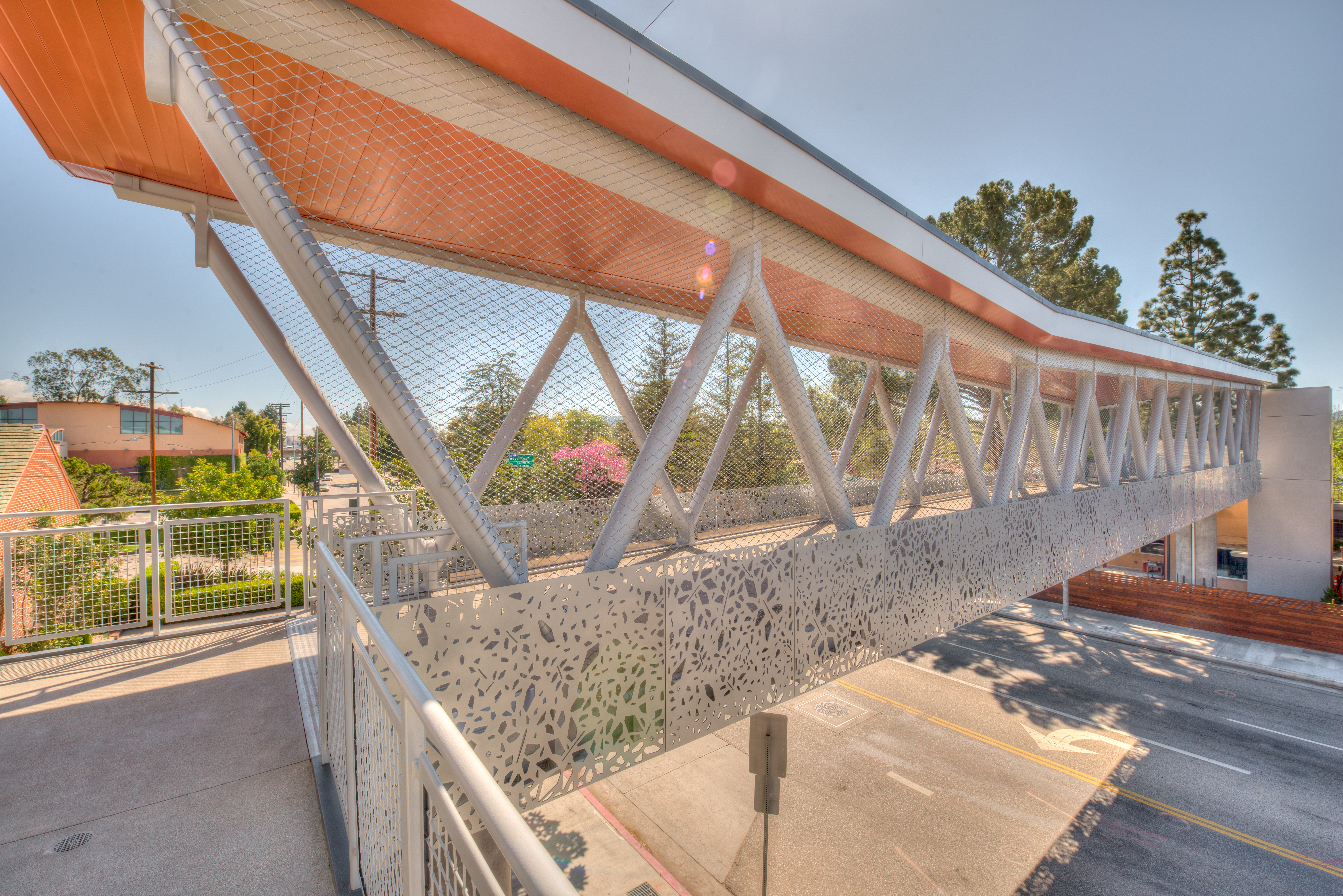 MATT construction Oakwood School Magnolia Blvd Bridge side day