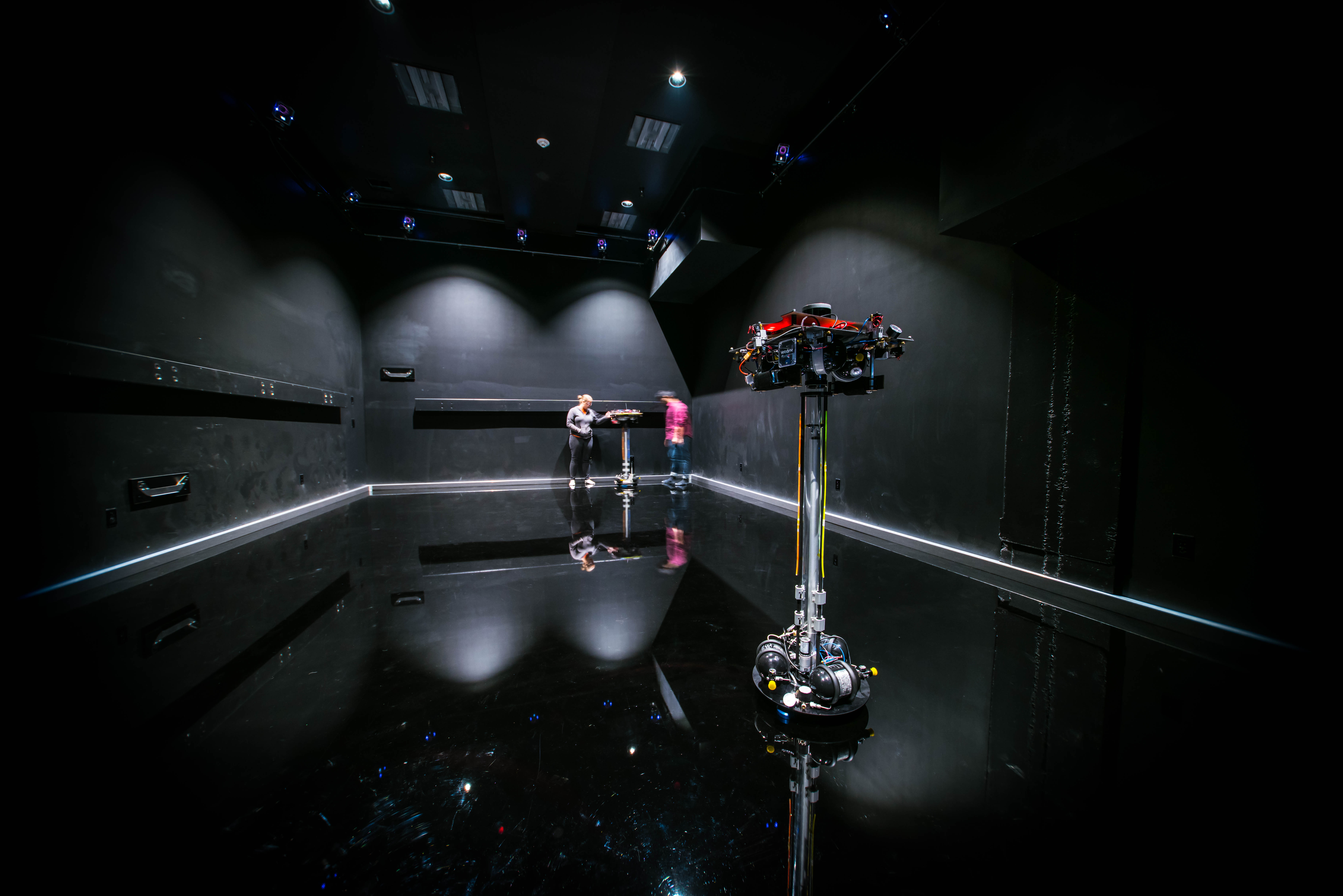 Chung_Soon-Jo-CAST-Space Robotics Laboratory super flat epoxy floor MATT Construction Chung Labs