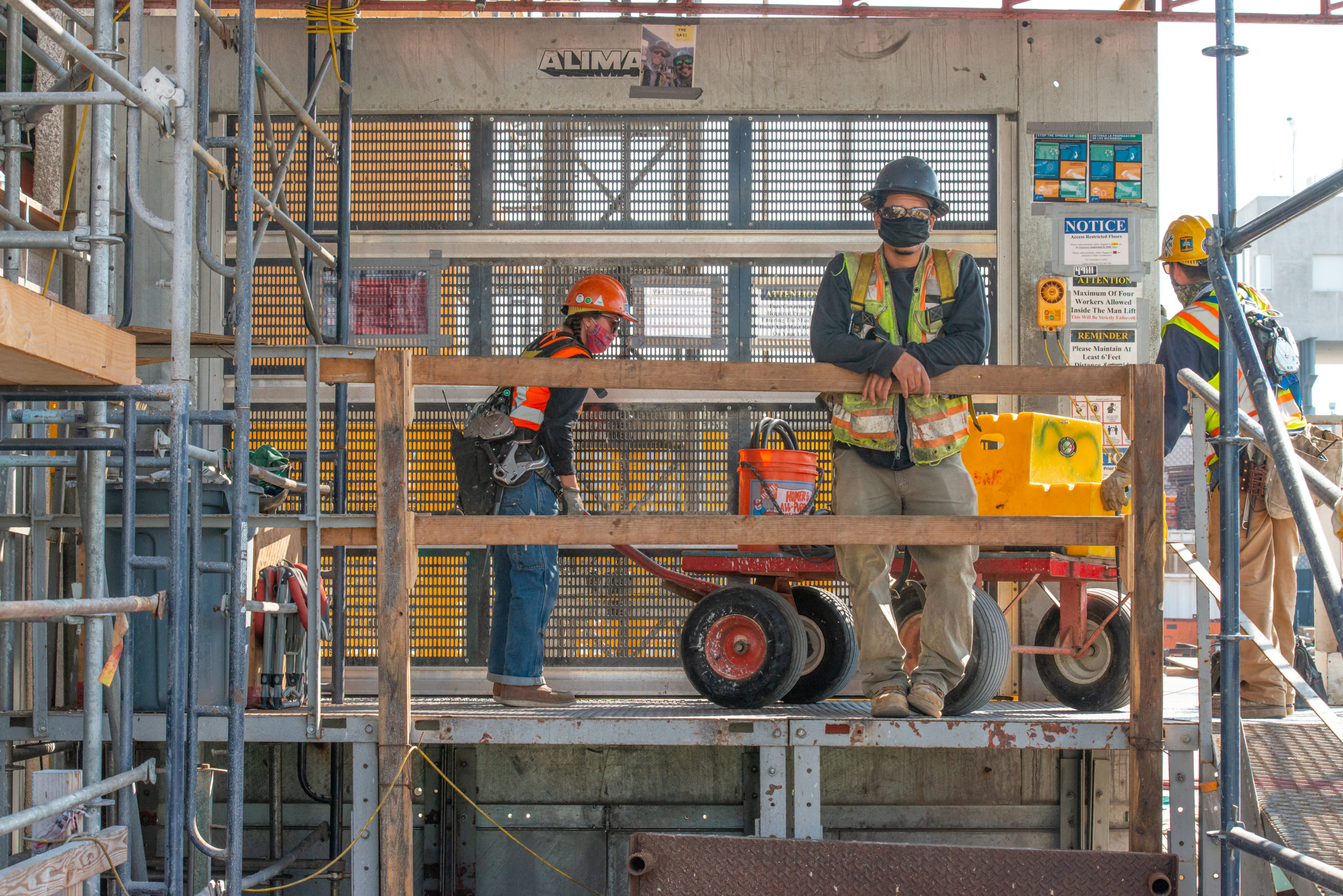 Masked worker at The (W)rapper